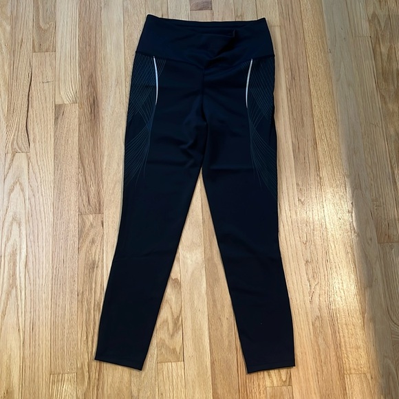 Calia women’s PowerMove Printed Compression Legging in black - Picture 1 of 5